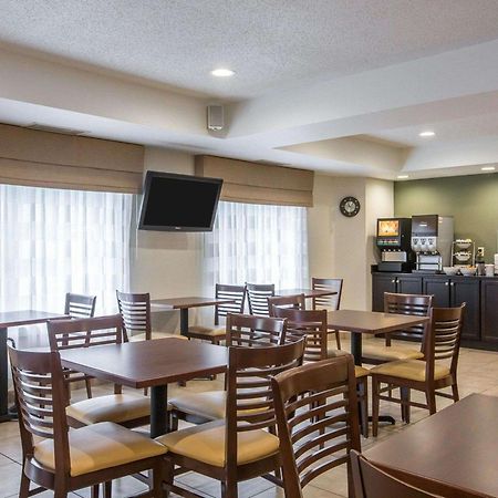 Sleep Inn & Suites Queensbury - Lake George Bagian luar foto