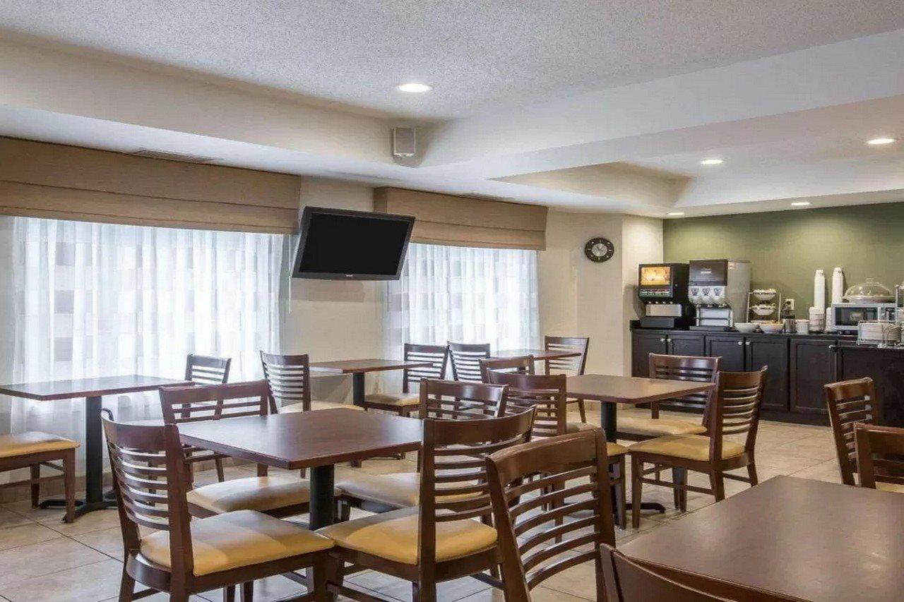 Sleep Inn & Suites Queensbury - Lake George Bagian luar foto