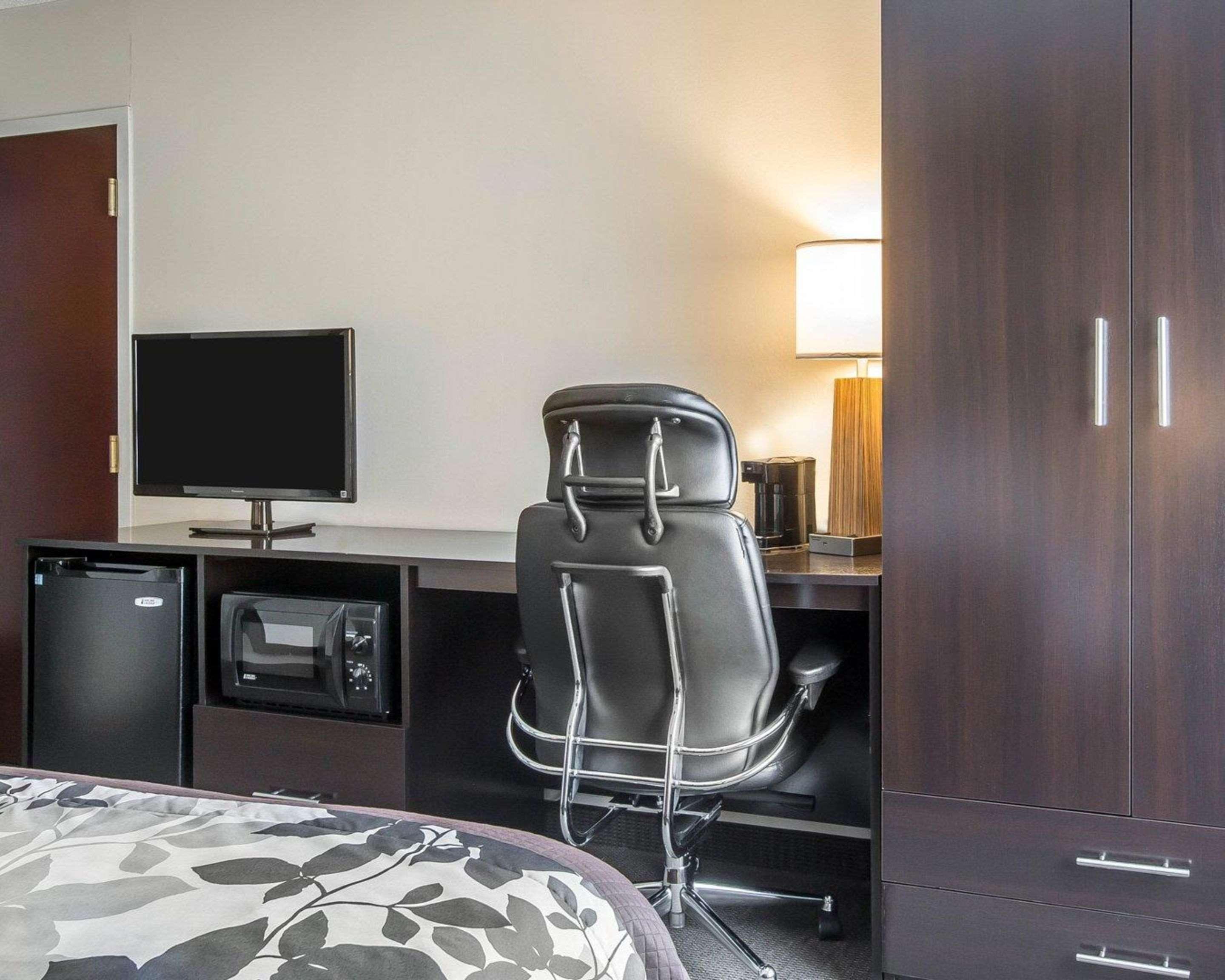 Sleep Inn & Suites Queensbury - Lake George Bagian luar foto