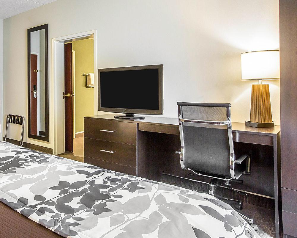 Sleep Inn & Suites Queensbury - Lake George Bagian luar foto